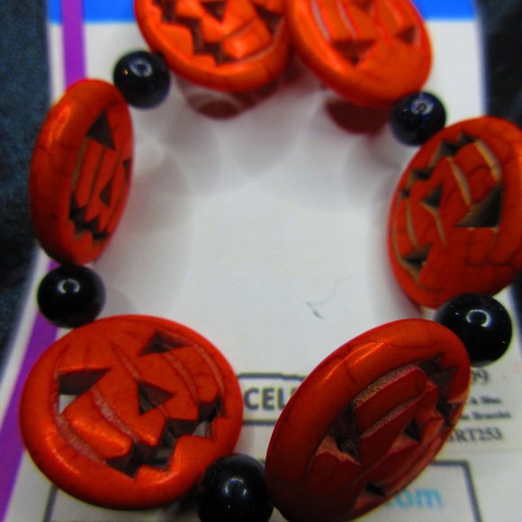 Orange Howlite Jack O Lantern Pumpkins With Blue Goldstone 7" Stretchy Bracelet - Picture 2 of 3